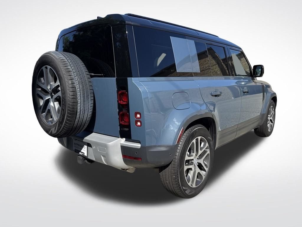 Used 2025 Blue Land Rover S image 5