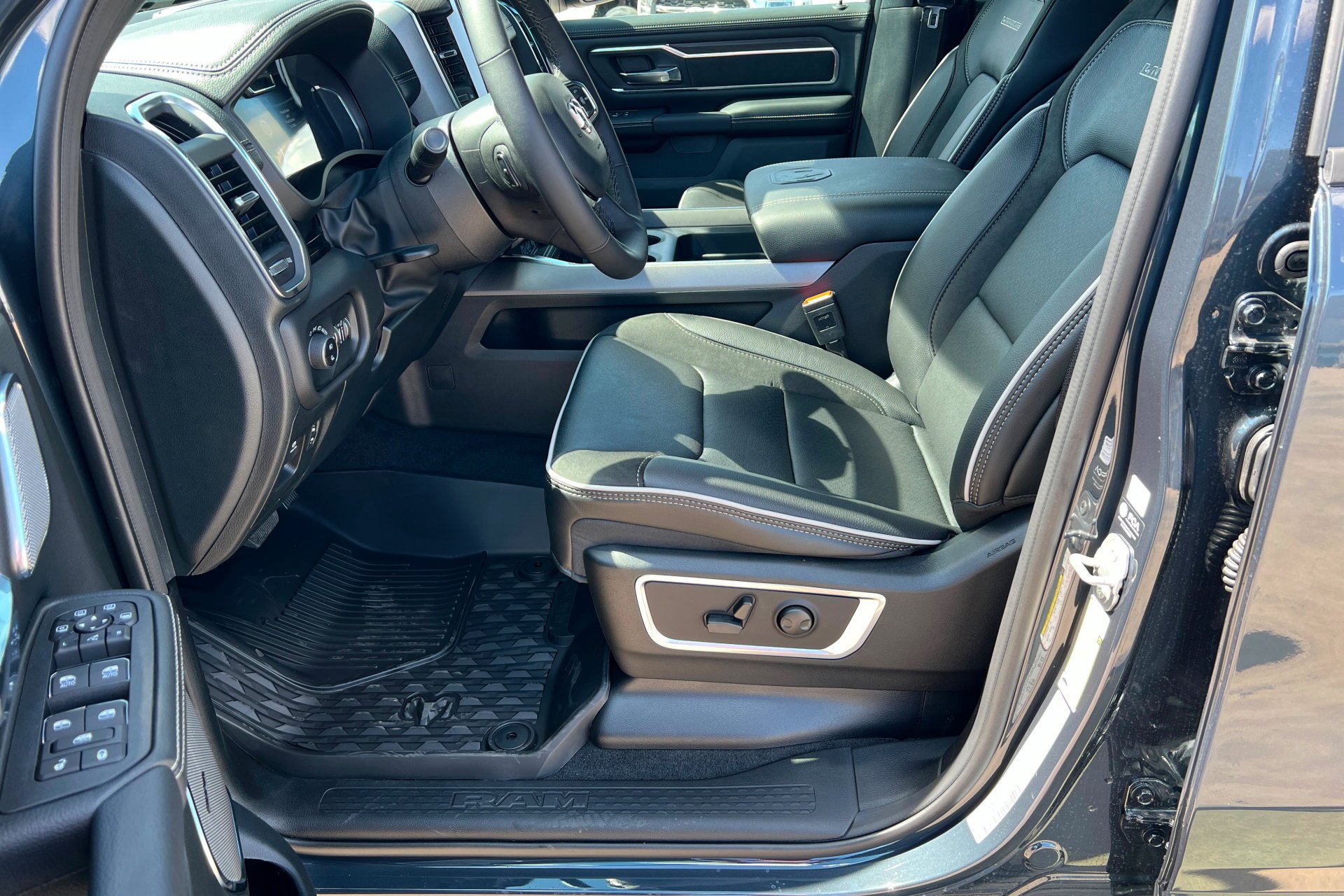 New 2026 Forged Blue Metallic Exterior Paint RAM Laramie image 18