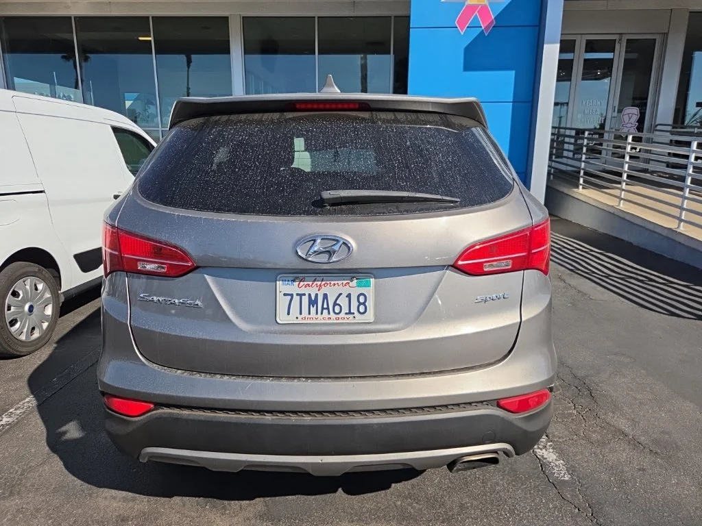 Used 2015 Gray Hyundai Base image 4