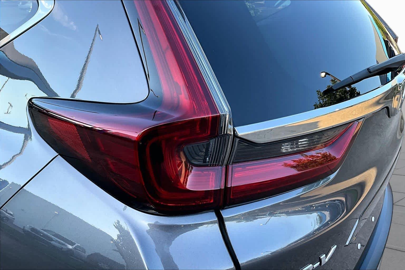 Certified Used 2021 Modern Steel Metallic Honda Touring image 29