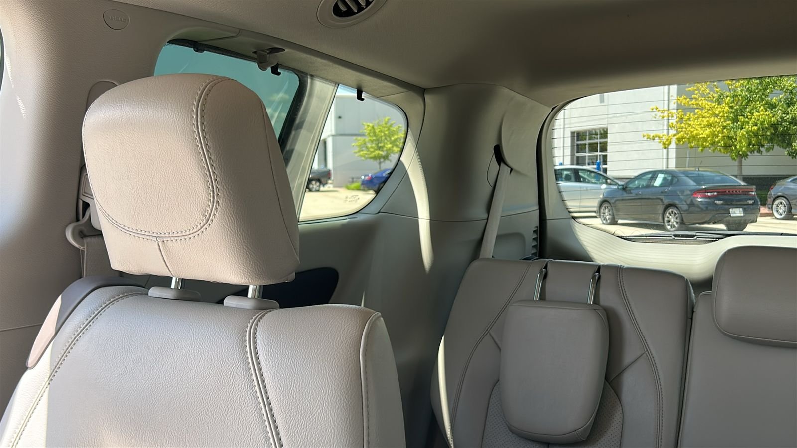 Used 2021 White Chrysler Touring L image 18