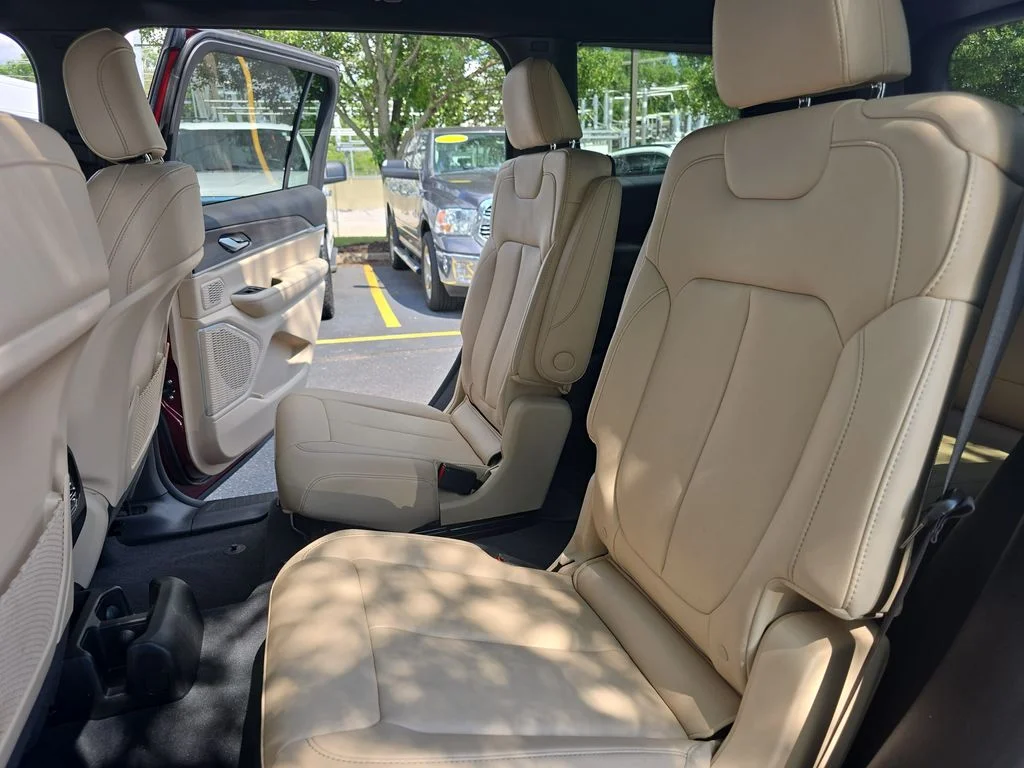 Used 2023 Red Jeep Limited image 15