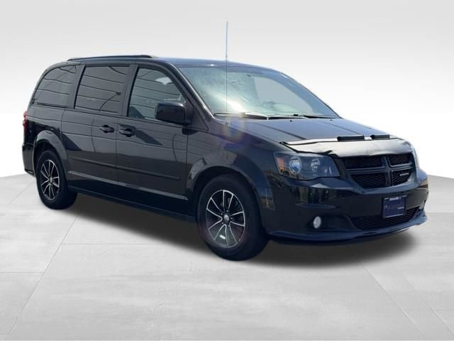 2016 Dodge Grand Caravan R/T's photo