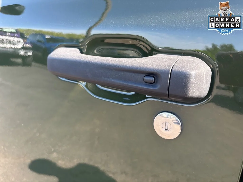 Used 2022 Green Jeep Rubicon image 10