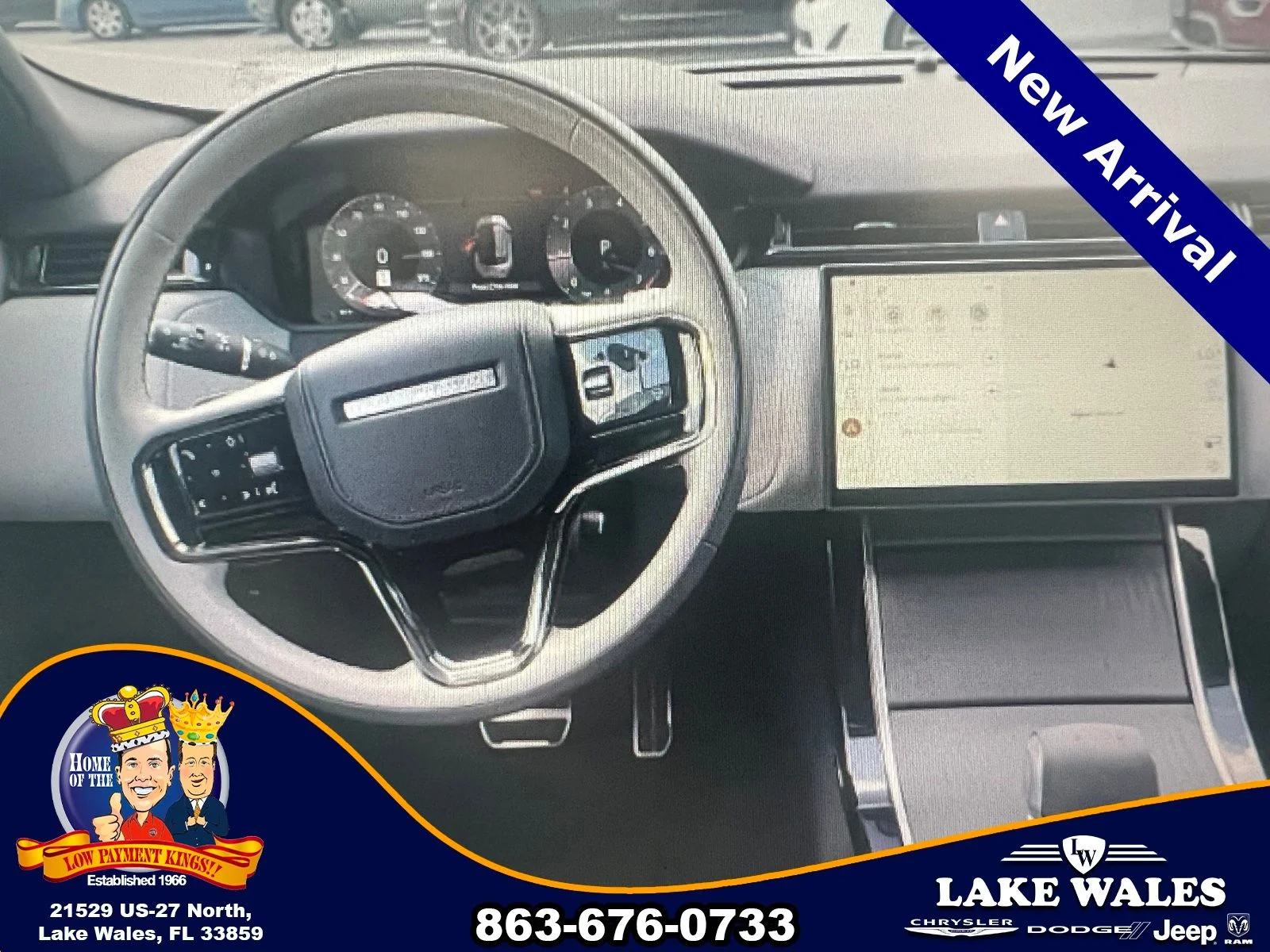 Used 2024 Black Land Rover Dynamic SE image 9