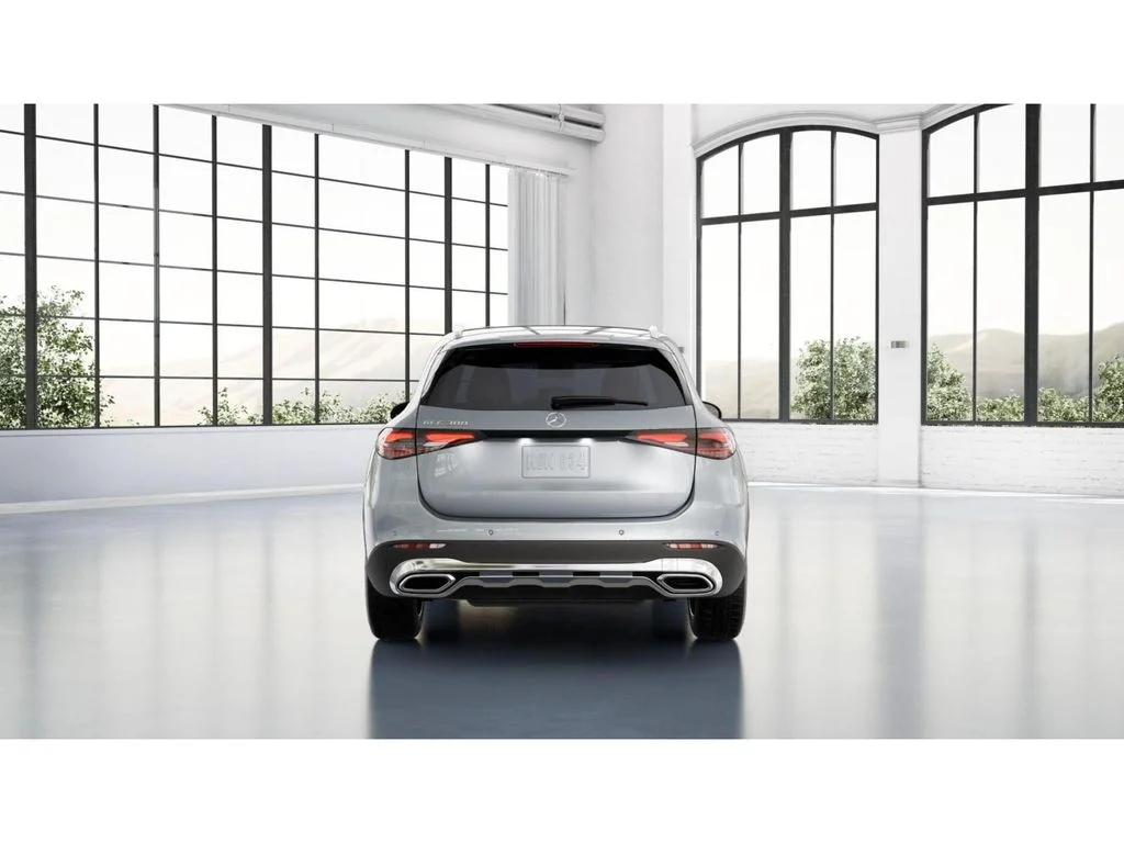New 2027 Silver Mercedes-Benz GLC 300 image 24