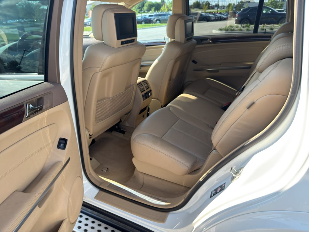 Used 2008 Arctic White Mercedes-Benz 5.5L image 10