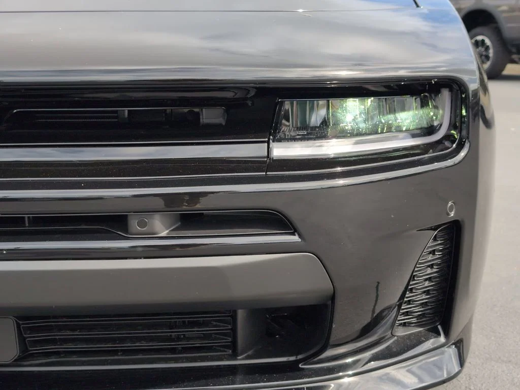 New 2026 Diamond Black Crystal Pearlcoat Dodge Scat Pack image 10