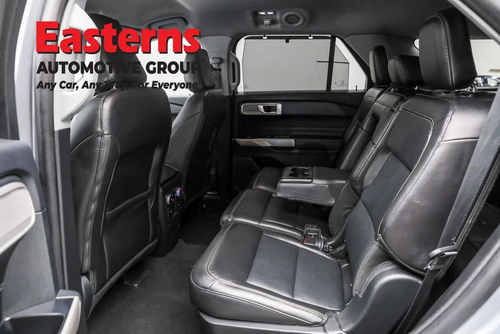 Used 2024 Silver Ford Limited image 23