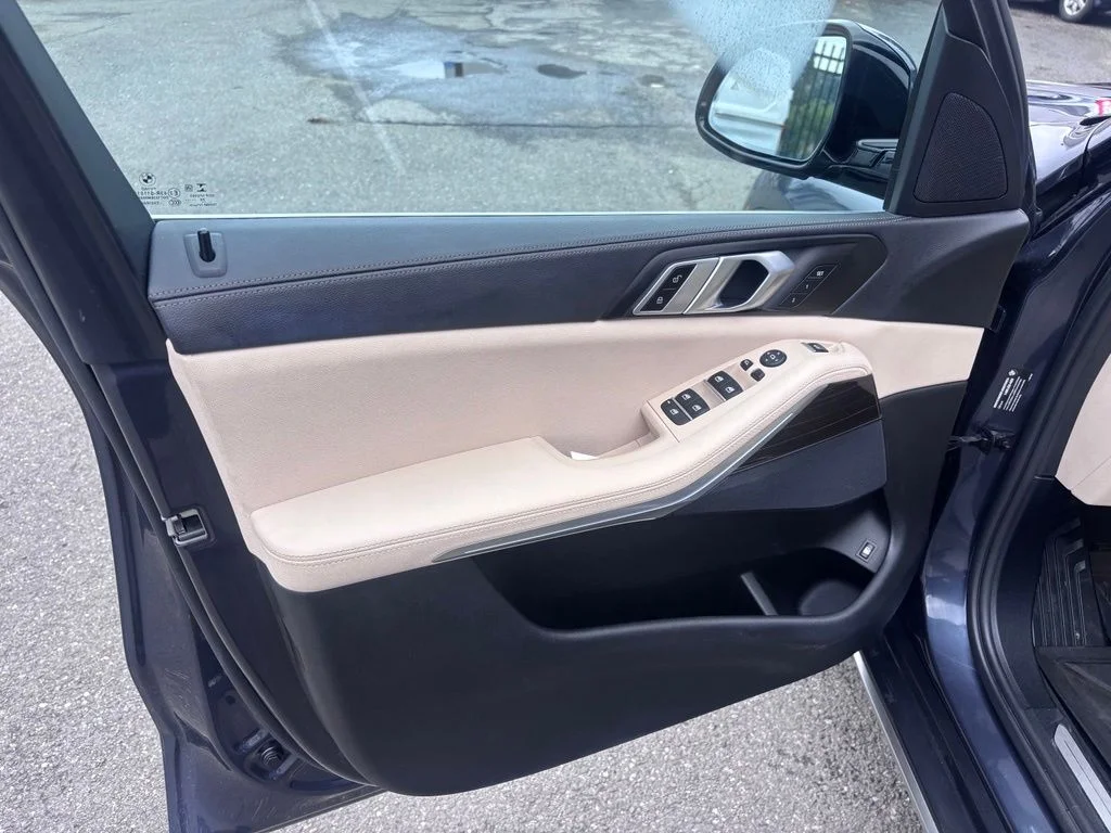 Used 2021 Gray BMW xDrive45e image 12