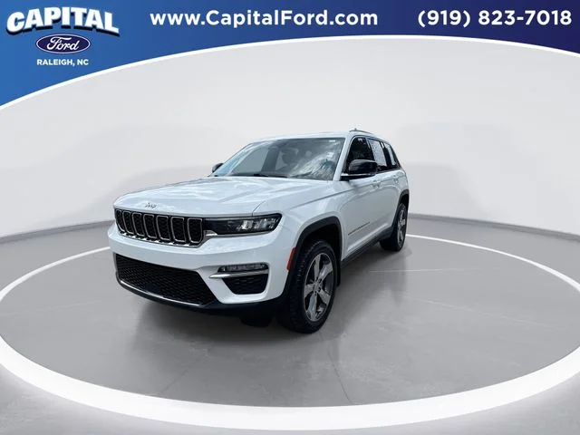 Used 2022 White Jeep Limited image 4