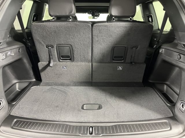 New 2026 Bright White Clear-Coat Exterior Paint Jeep Laredo Altitude image 10