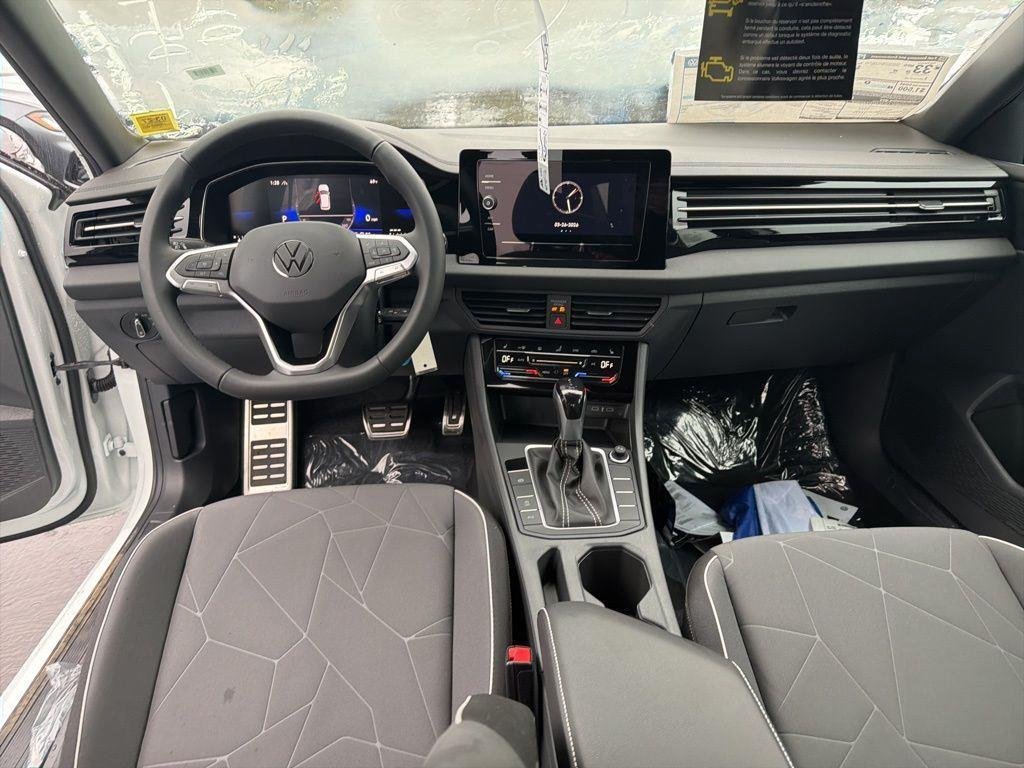 New 2026 Pure White Volkswagen 1.5T Sport image 8