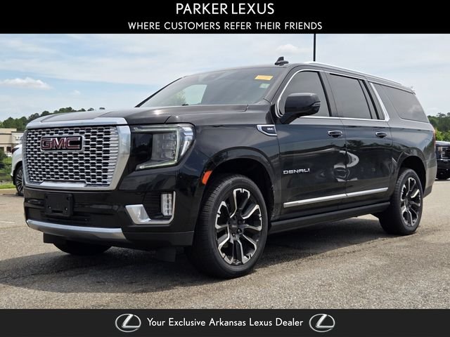 2023 GMC Yukon Denali AWD's photo
