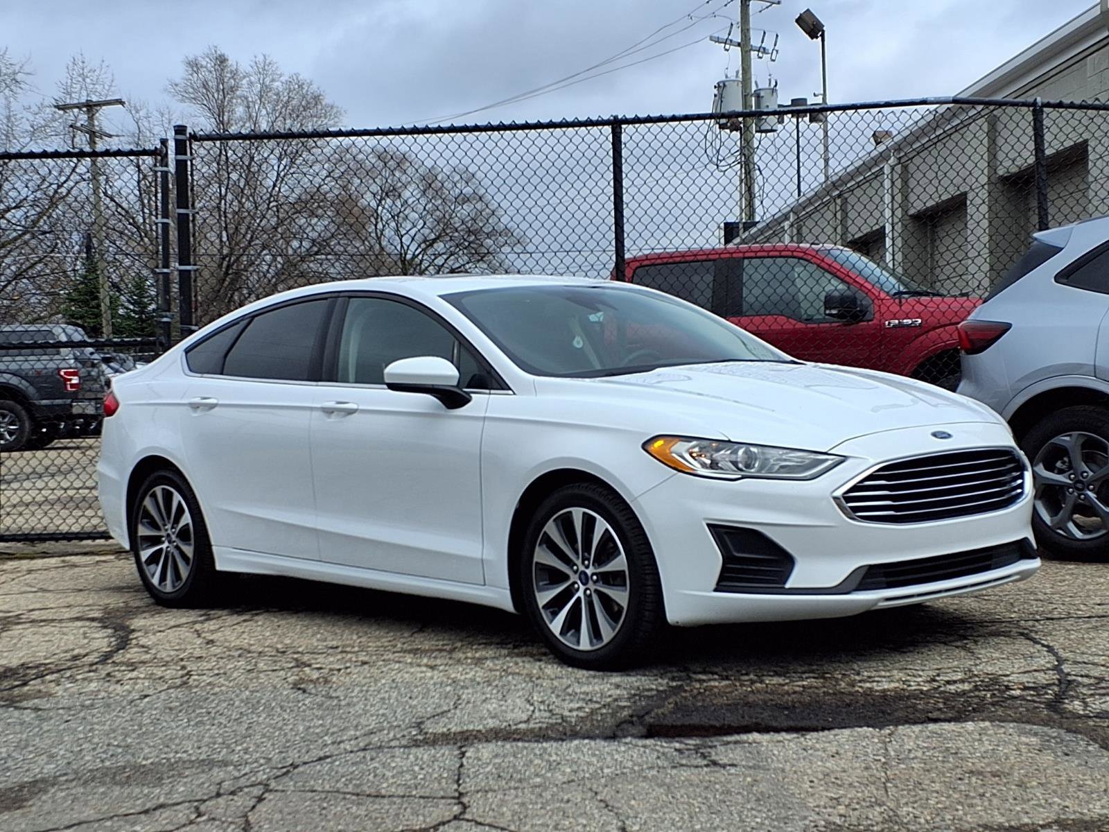 2020 Ford Fusion SE