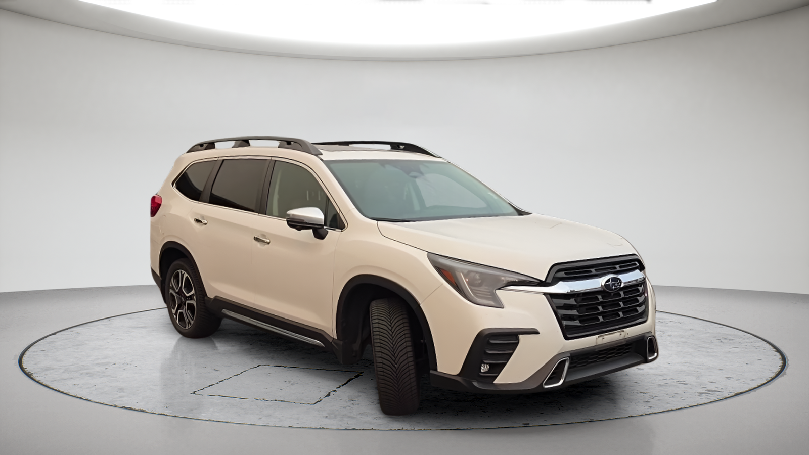 Used 2023 Crystal White Pearl Subaru Touring image 3