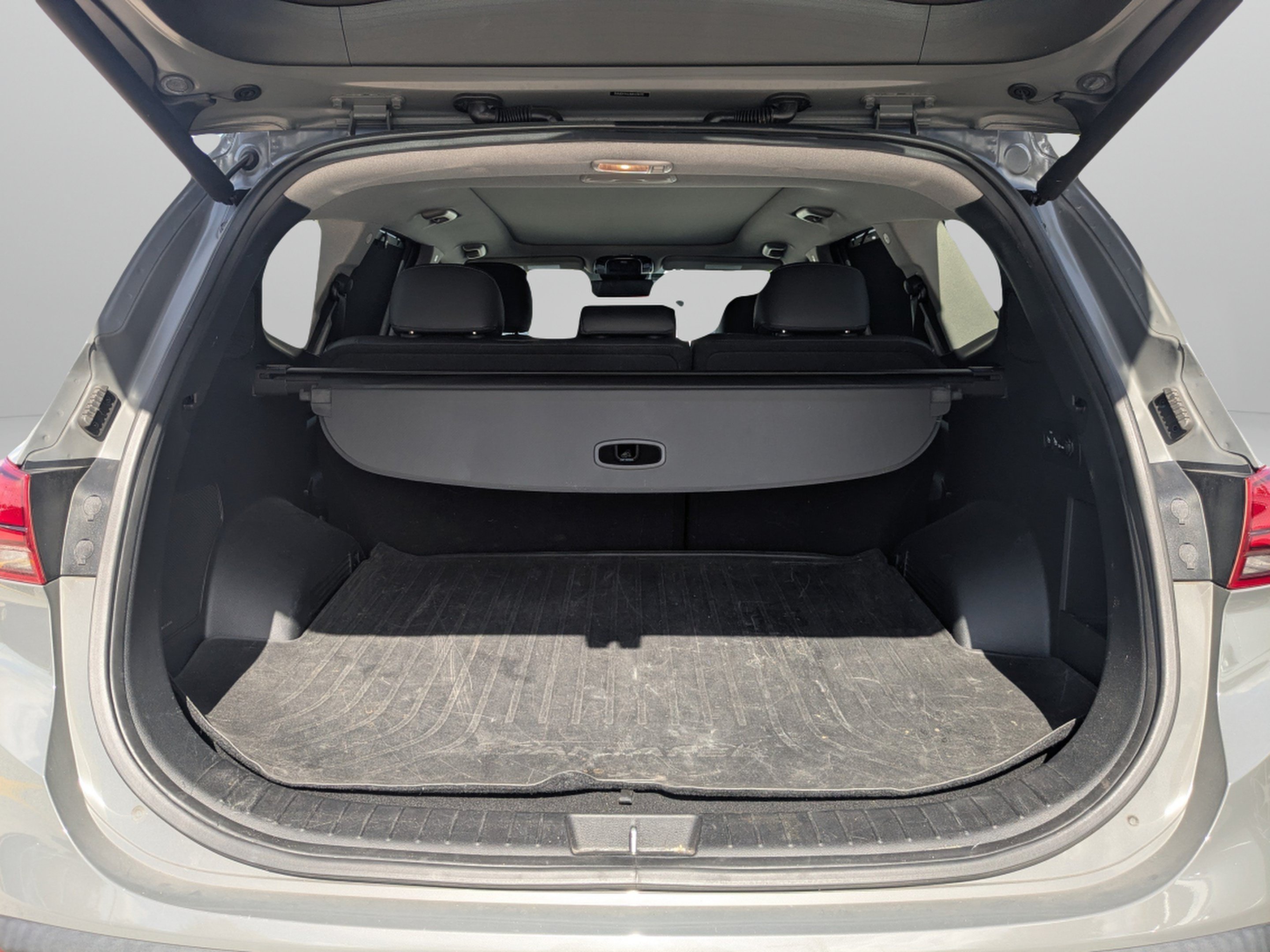 2021 Hyundai Santa Fe Limited - Photo 14