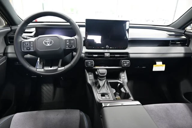2026 Toyota RAV4 Plug-in Hybrid XSE - Photo 13