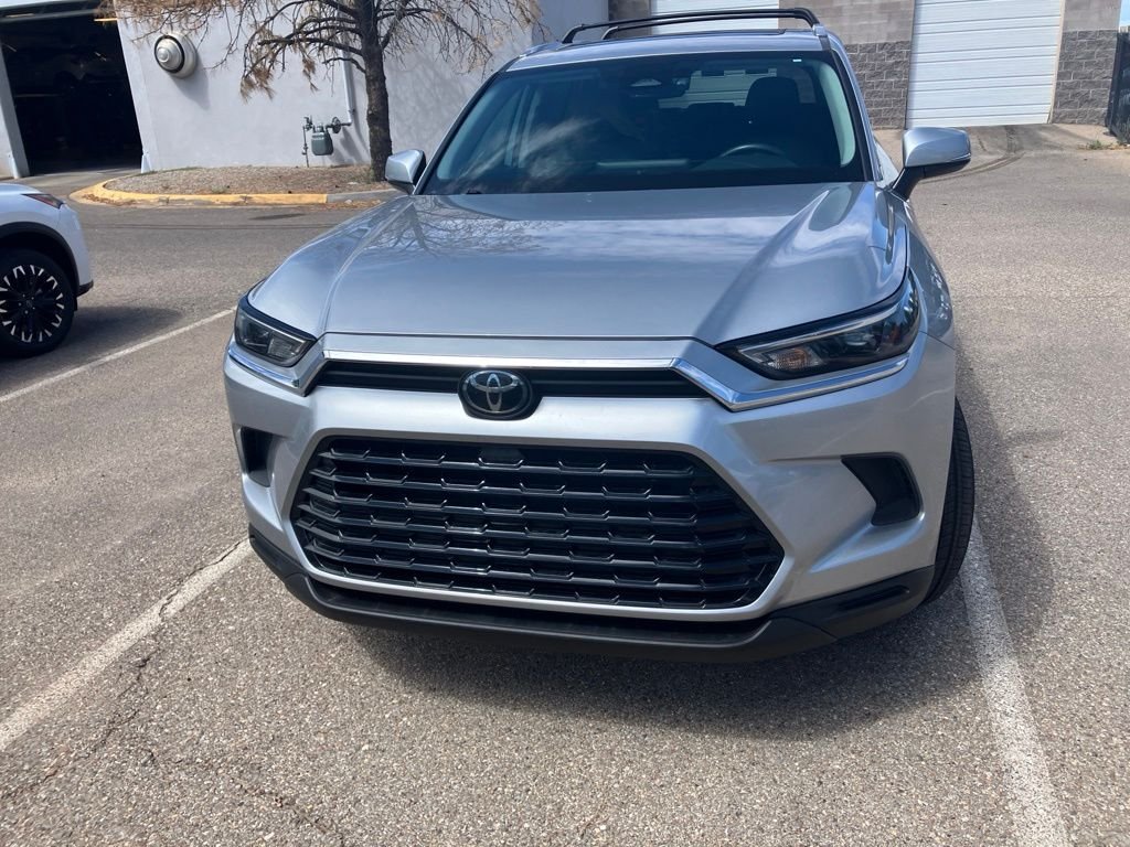 Used 2024 Silver Toyota XLE image 2