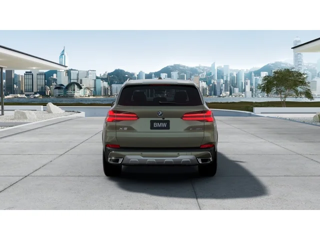 New 2026 Manhattan Green Metallic BMW xDrive50e image 5