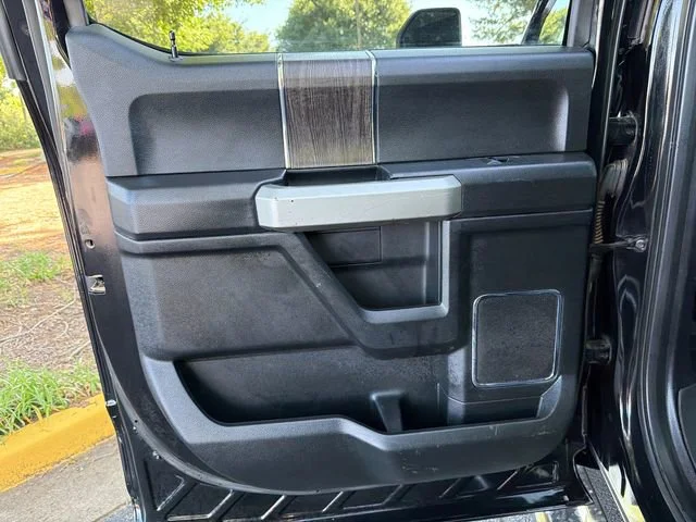 Used 2020 Black Ford LARIAT image 21