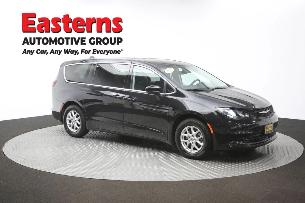 Used 2024 Black Chrysler LX image 49