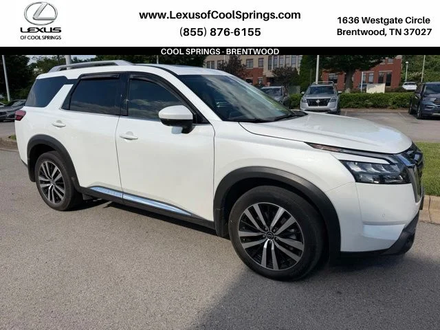 2025 Nissan Pathfinder Platinum 2WD's photo