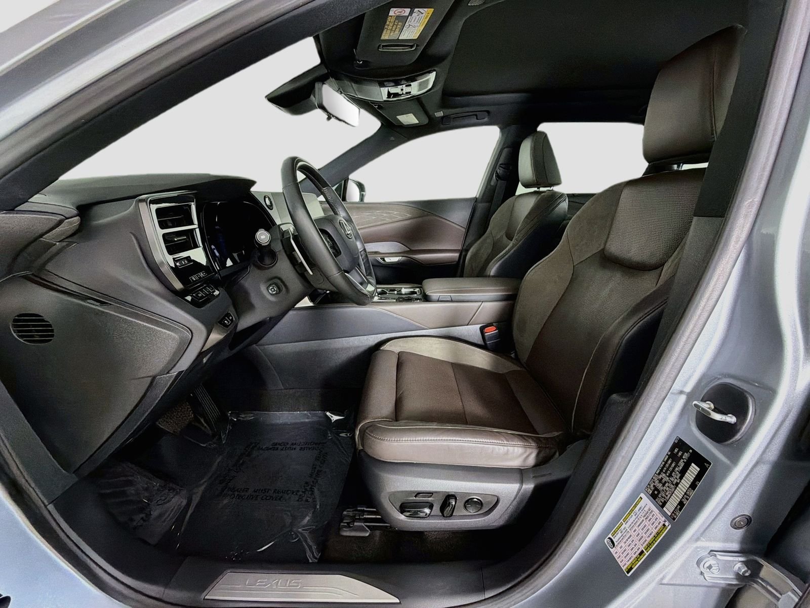 Used 2023 Iridium Lexus 350 Luxury image 21