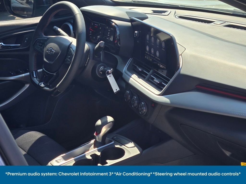 2024 Chevrolet Trax RS - Photo 12