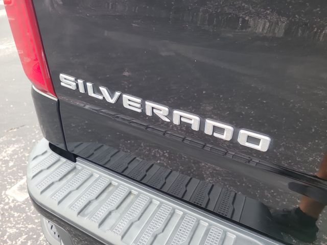 Used 2019 Black Chevrolet RST image 7