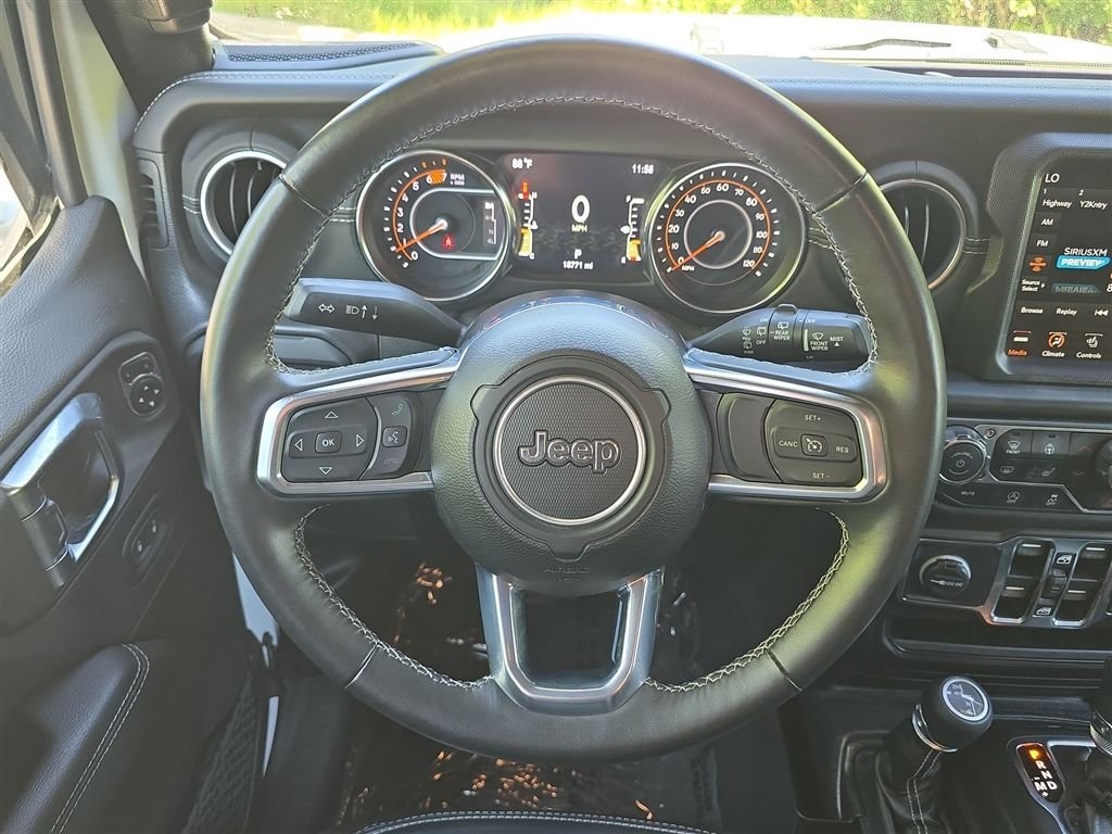 Used 2023 White Jeep Sahara image 15