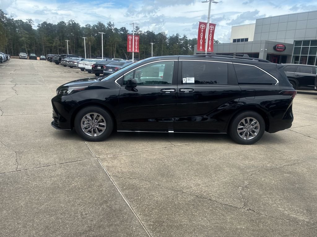 New 2026  Toyota XLE image 2
