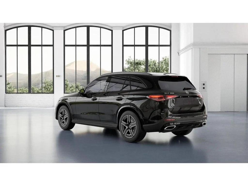 New 2027 Black Mercedes-Benz GLC 300 image 29