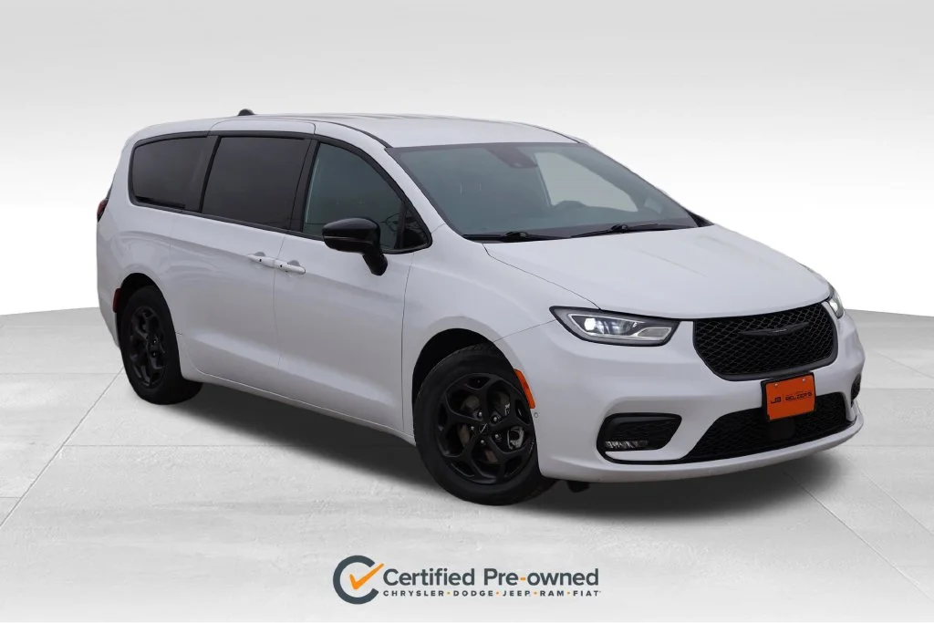 2024 Chrysler Pacifica PHEV