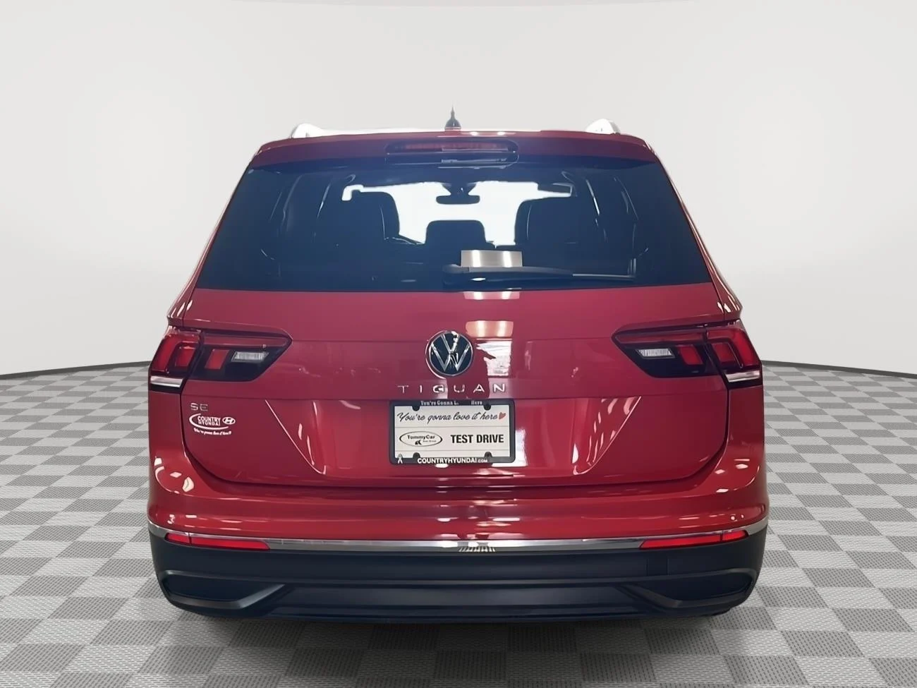 Used 2023 Kings Red Metallic Volkswagen SE image 7