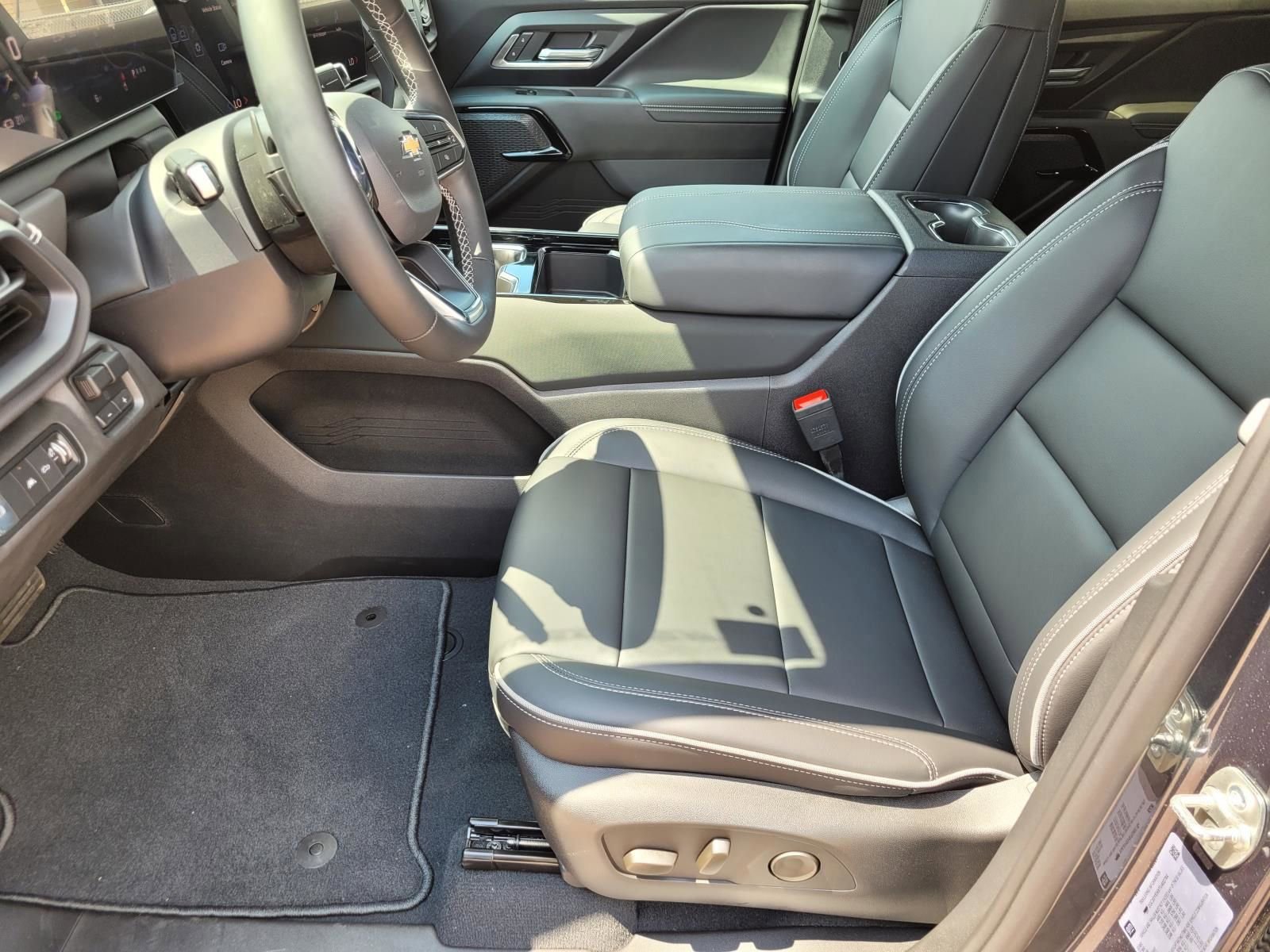 2026 Chevrolet Silverado EV LT - Photo 14