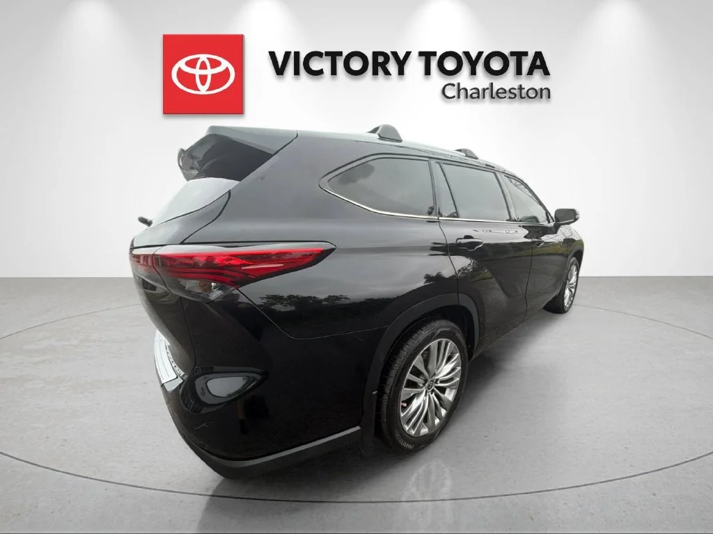 Used 2023 Black Toyota Platinum image 7