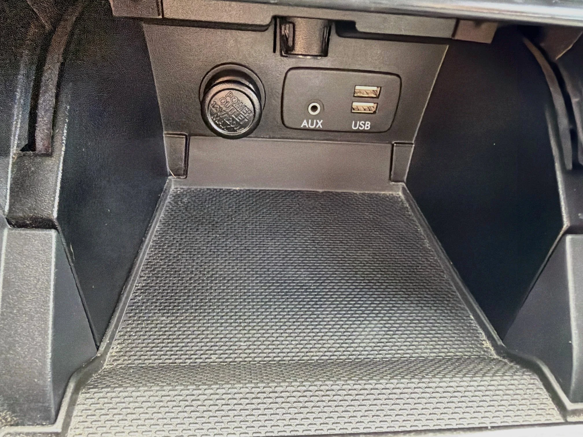 Used 2018 Magnetite Gray Metallic Subaru Limited image 28