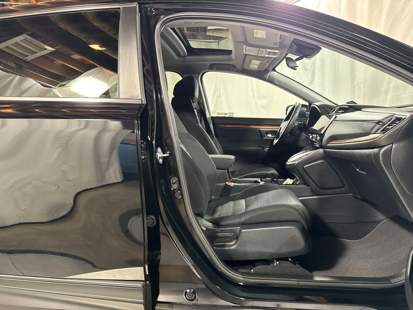 Used 2020 Crystal Black Pearl Honda EX image 15