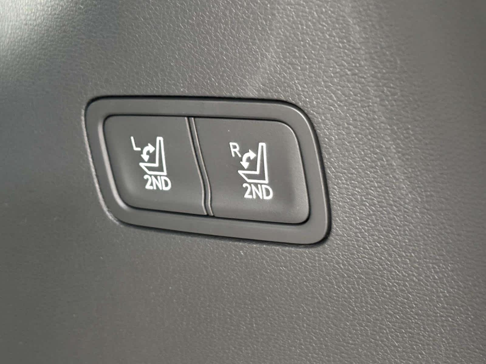 New 2026 Atlantis Blue Hyundai Limited 6P image 18
