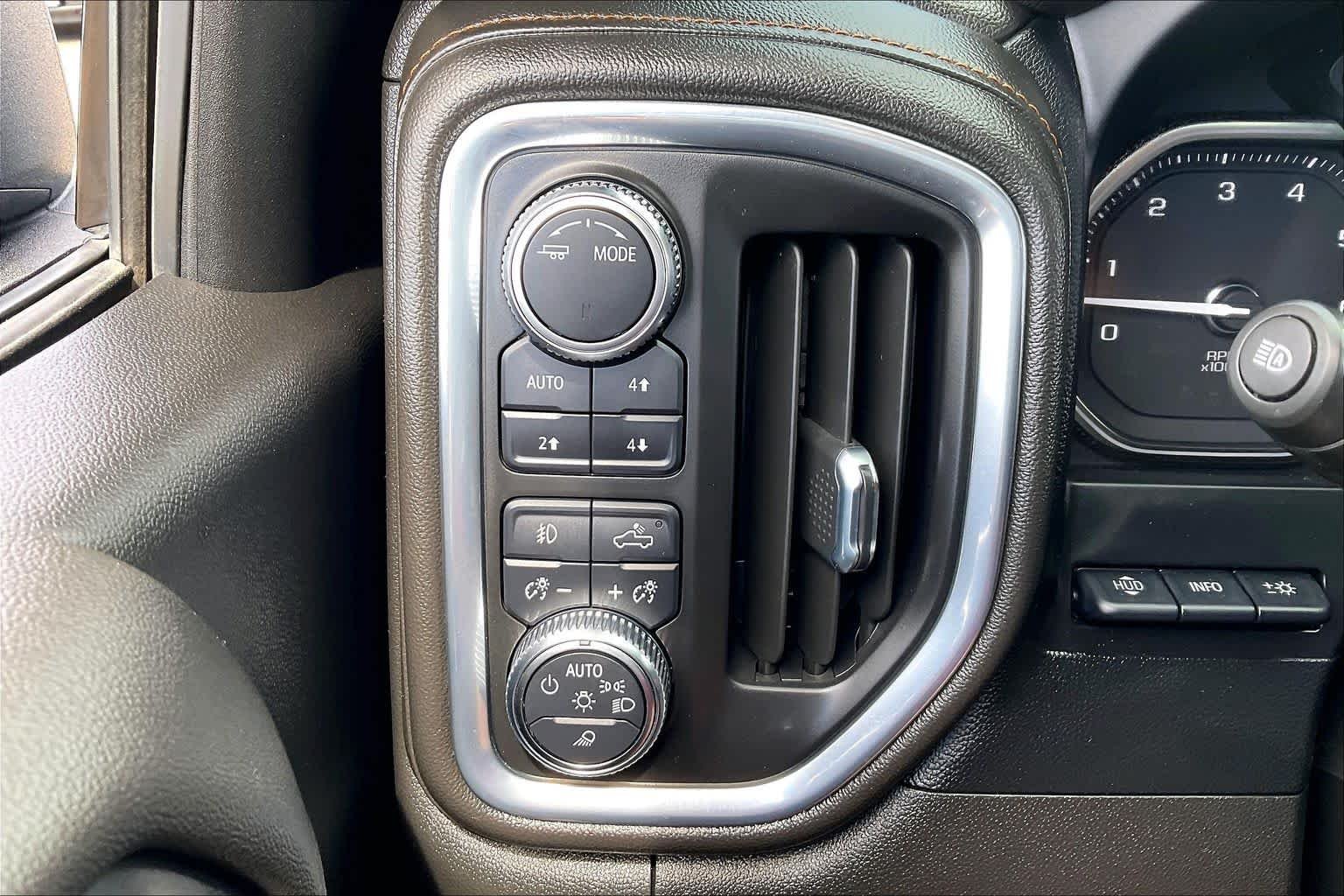 Used 2022 Dark Sky Metallic GMC AT4 image 30