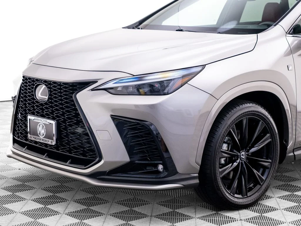 Used 2024 Silver Lexus 350 F SPORT Handling image 39