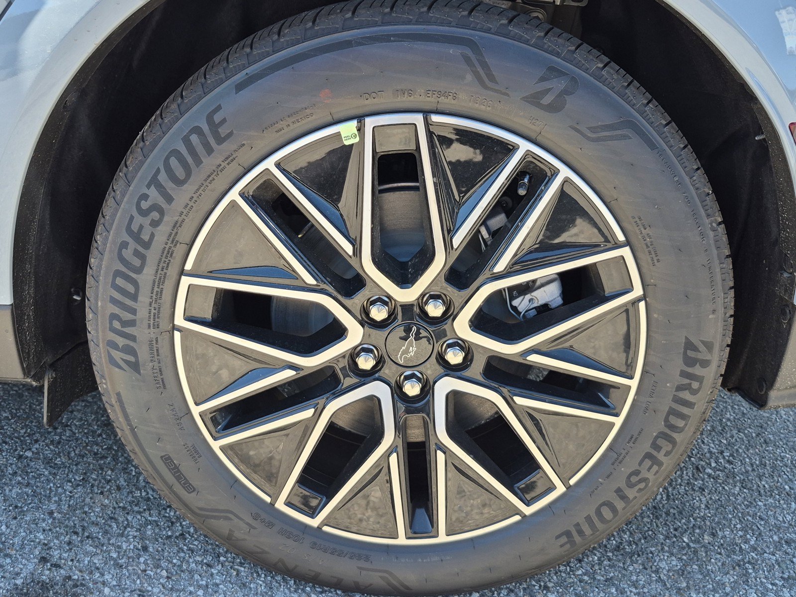 New 2026 Glacier Gray Metallic Tri-coat Ford Premium image 18