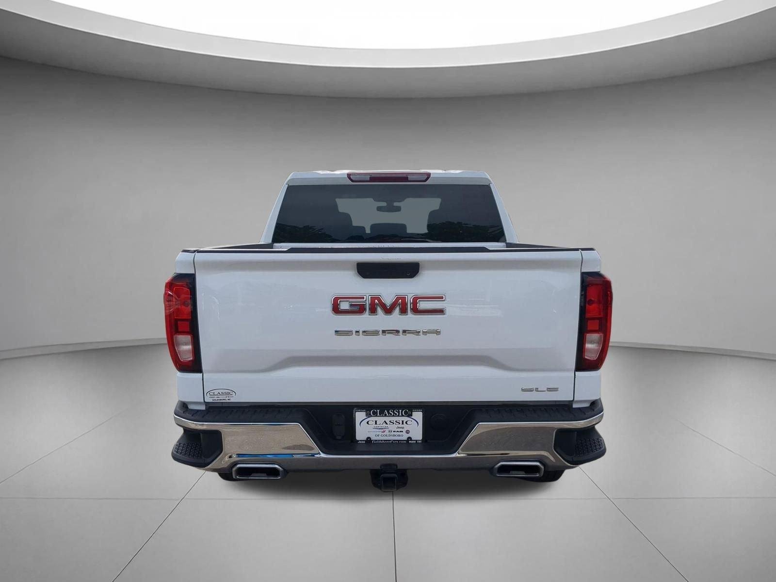 Used 2021 Summit White GMC SLE image 4