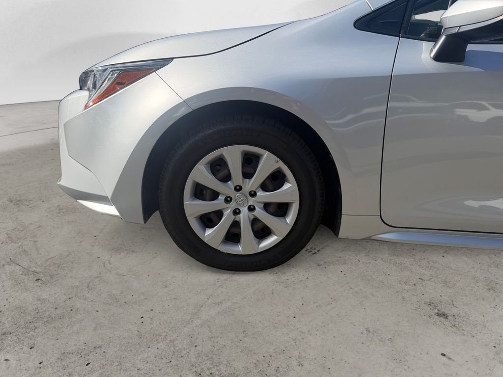 Used 2022 Classic Silver Metallic Toyota LE image 14