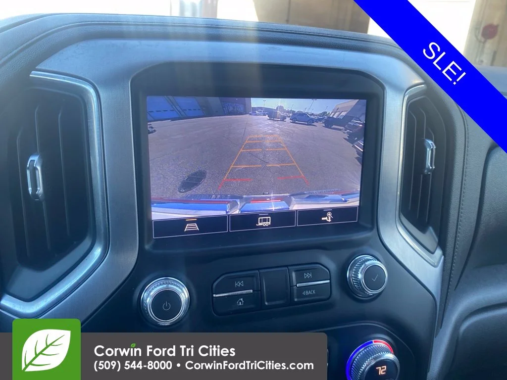Used 2022 Summit White GMC SLE image 7