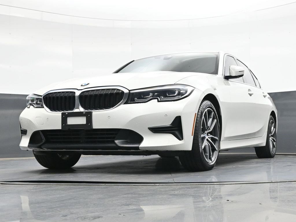 Used 2019 Alpine White BMW 330i xDrive image 23