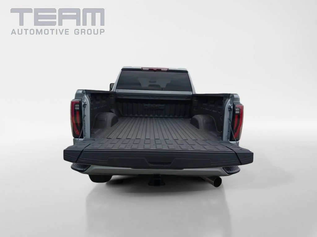 Used 2025 Sterling Metallic GMC AT4 image 13
