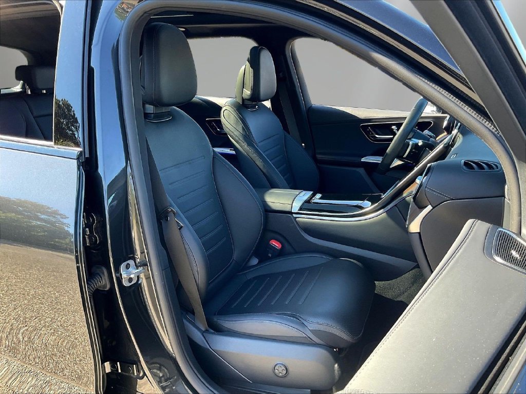 Used 2026 Graphite Mercedes-Benz GLC 300 image 30