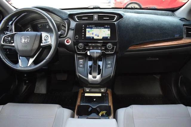 Used 2020 Crystal Black Pearl Honda Touring image 14